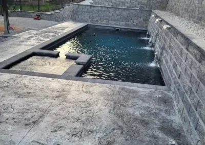 Concrete contractor 400x284