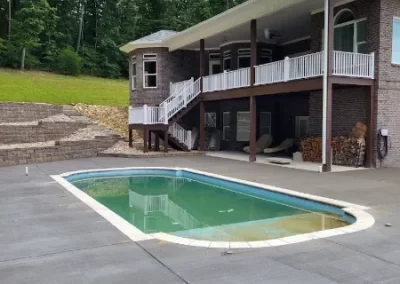Respected concrete contractor 400x284